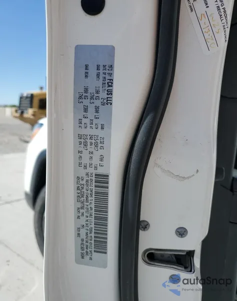 2020 Jeep Compass Trailhawk из США, поврежденный, VIN 3C4NJDDBXLT207766